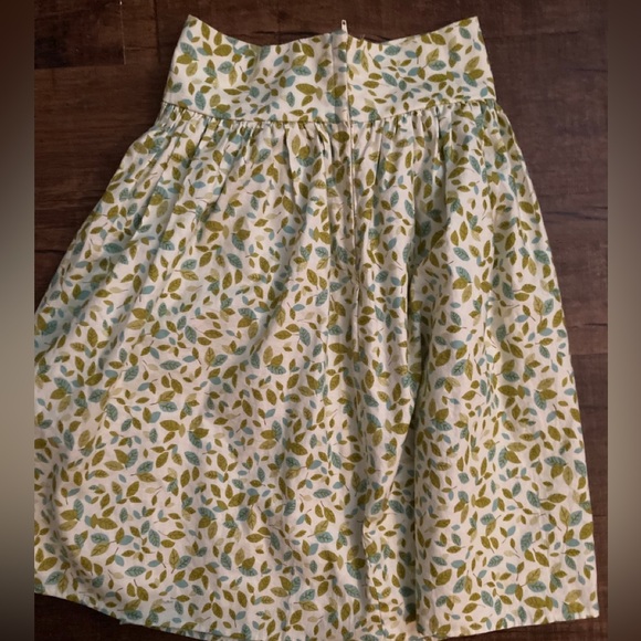 Pinup Couture Heart of Haute Skirt, Size Small, EUC - Picture 2 of 4